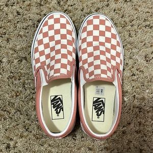 Vans | Women’s 7.5 | Pinkish orange | Slip-on | Lightly Worn | Checkered |